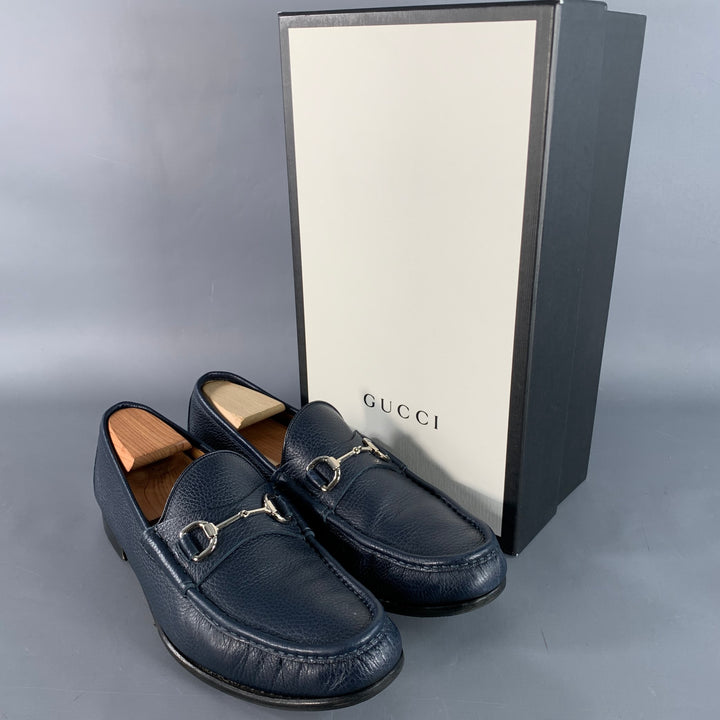 GUCCI Size 12 Navy Silver Pebble Grain Leather Horsebit Loafers