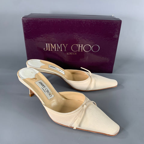 JIMMY CHOO Size 8 Cream Silk Mules Pumps