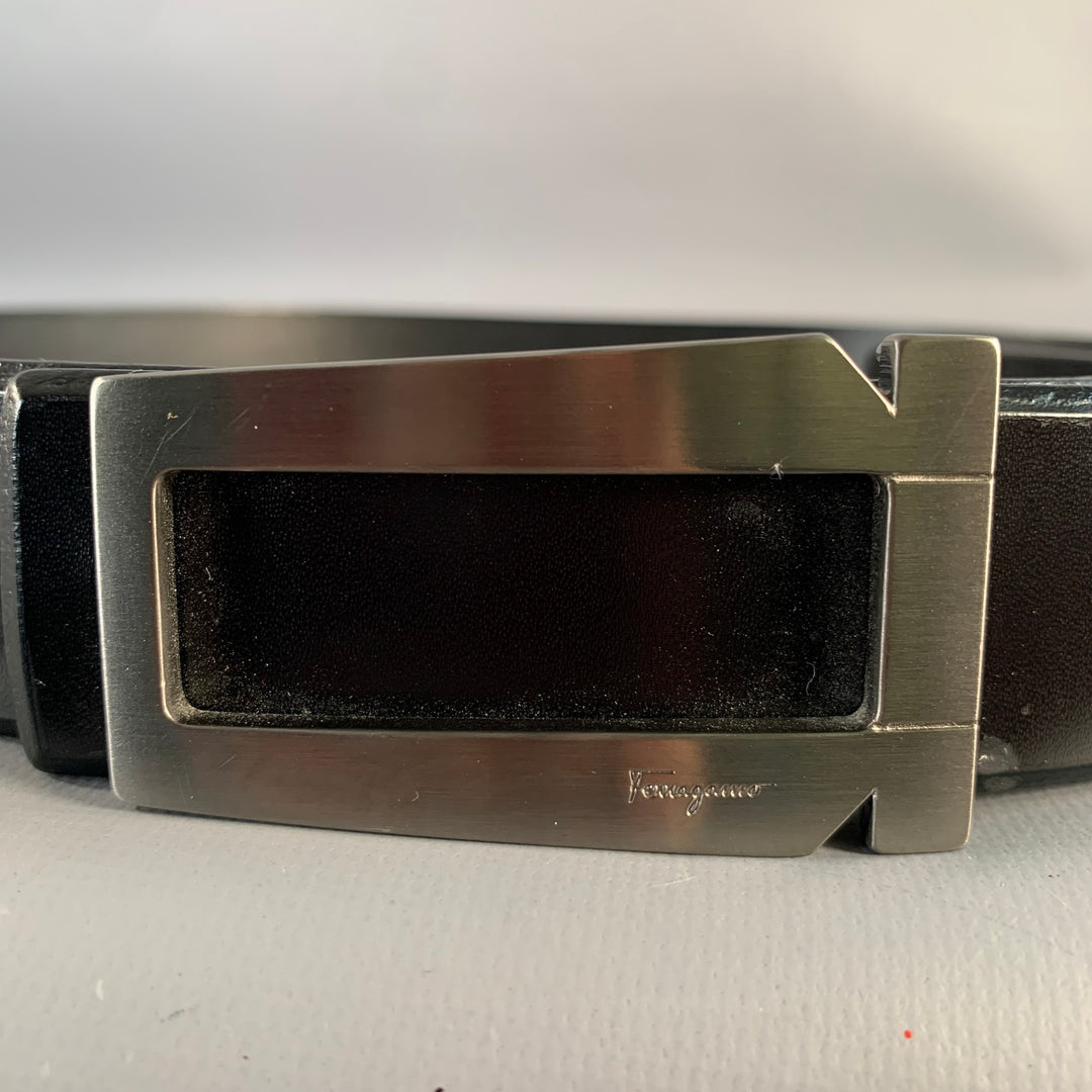 SALVATORE FERRAGAMO Size 34 Black Silver Leather Belt