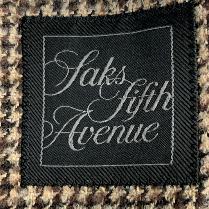 SAKS FIFTH AVENUE Size 40 Khaki Brown Houndstooth Wool Blend Sport Coat