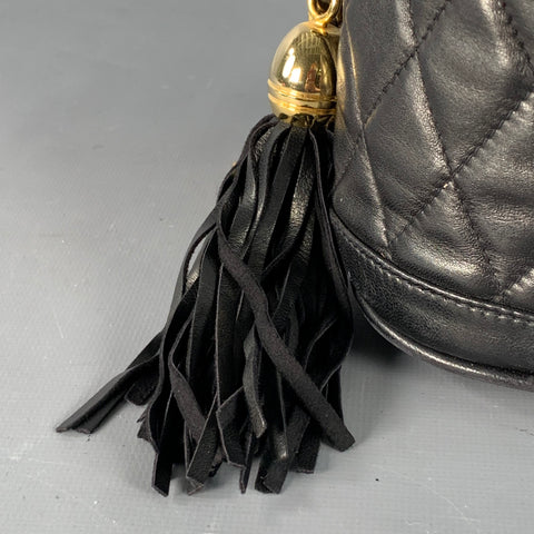 HENRI BENDEL Vintage Black Gold Quilted Leather Chain Crossbody Bucket Bag