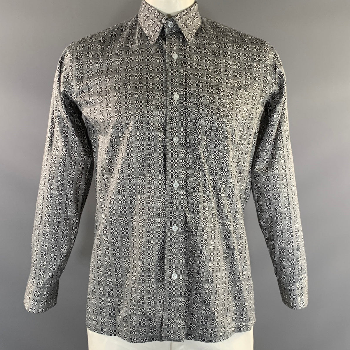 Consign Wave WAVE AGE Size L Black White Geometric Button Up Long Sleeve Shirt – Sui ...