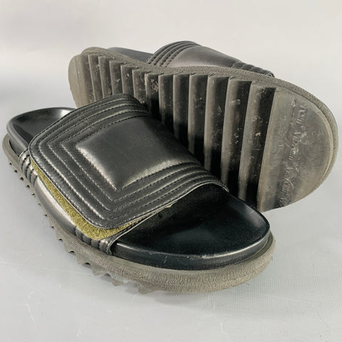 Sandales DRIES VAN NOTEN T. 38 en cuir matelassé noir