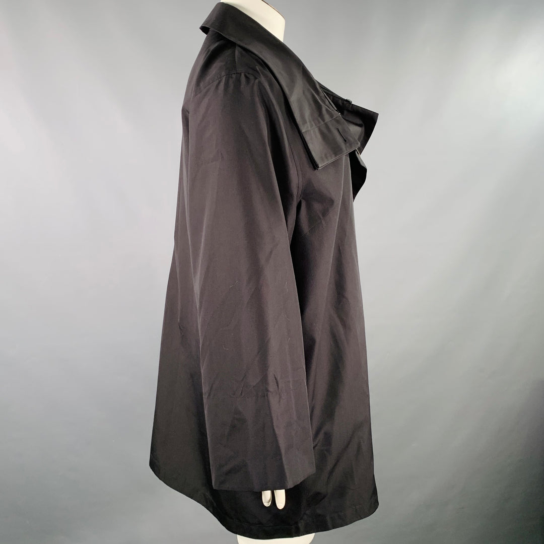 AKRIS Size 12 Black Silk Zip Up Coat