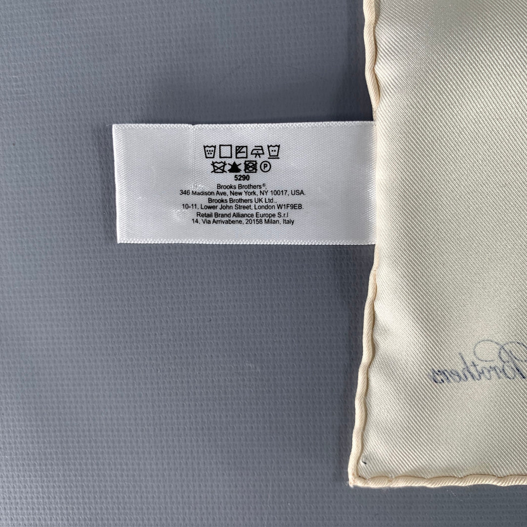 BROOKS BROTHERS Cream Solid Silk Pocket Square