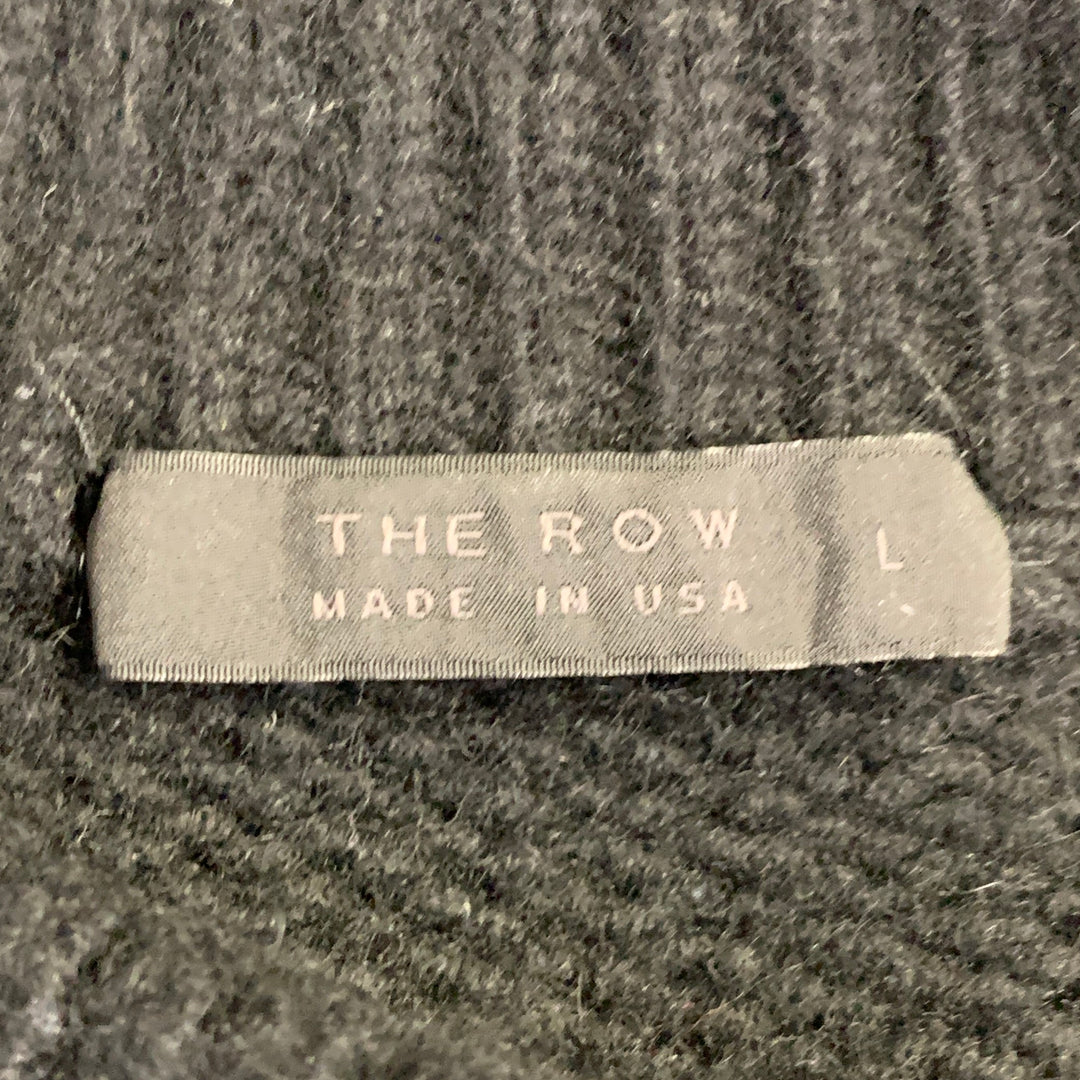 THE ROW Size L Black Cashmere Knit Raglan Sleeves Crew Neck Sweater