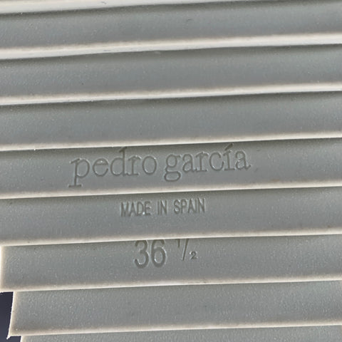 PEDRO GARCIA Taille 6.5 Baskets à plateforme en satin et daim gris-beige à bords bruts