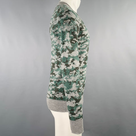 ESTNATION Size M Grey Green Camouflage Wool V-Neck Sweater