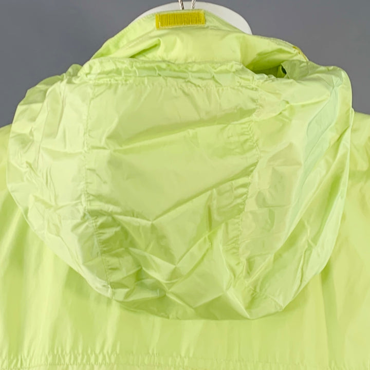 BURBERRY LONDON Size M Green Lime Polyamide Blend Zip Pockets Vest