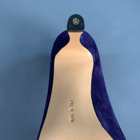 SALVATORE FERRAGAMO Size 9 Purple Suede Pumps