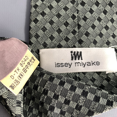 ISSEY MIYAKE Green Navy Plaid Silk Tie