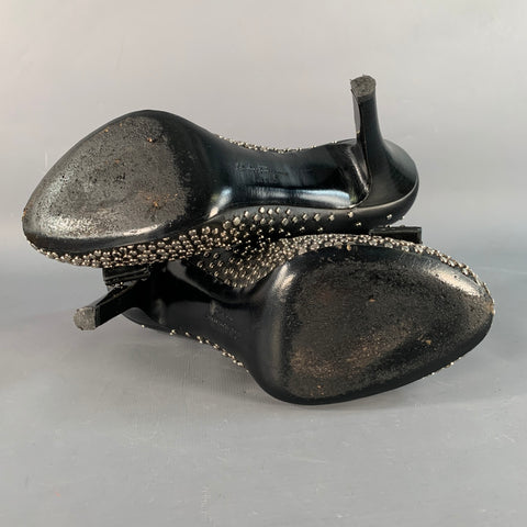 SALVATORE FERRAGAMO Size 5 Black Silver Leather Studded Bow Pumps
