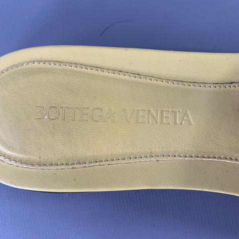 BOTTEGA VENETA Size 7 Yellow Leather Quilted Slide Sandals