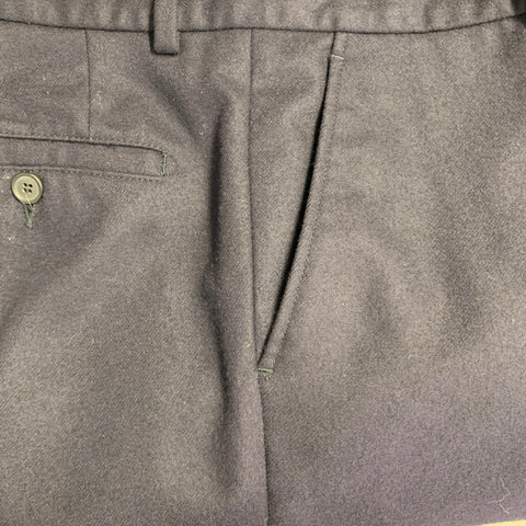 Pantalon habillé fuselé AMI by ALEXANDRE MATTIUSSI en sergé de laine bleu marine, taille 31
