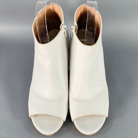 MAISON MARTIN MARGIELA Size 7 White Leather Peep Toe Boots
