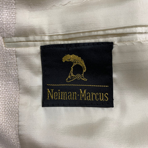 NEIMAN MARCUS Size 42 Beige Textured Silk Notch Lapel Sport Coat