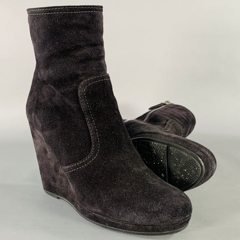PRADA Bottines compensées en daim noir Taille 7.5