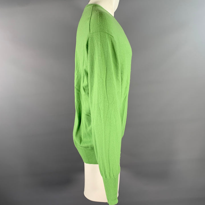 TURNBULL & ASSER Size XL Green Knitted Cashmere V-Neck Sweater
