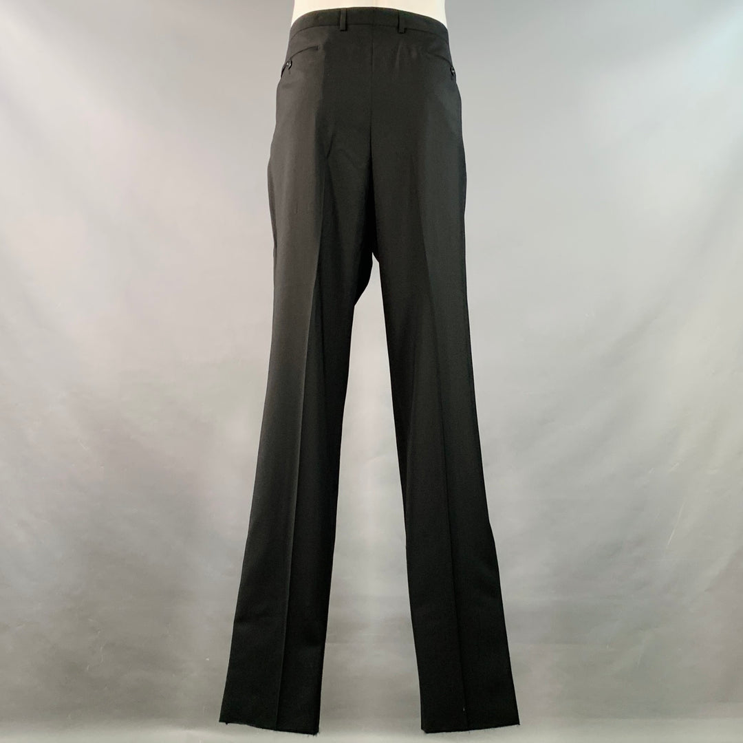 GIANFRANCO FERRE Size 48 Regular Black Virgin Wool Notch Lapel Suit