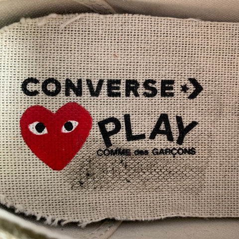 CONVERSE Size 10 Red Olive Hearts Canvas Sneakers