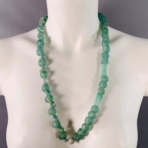 Collier en Verre Sauge Vert VINTAGE