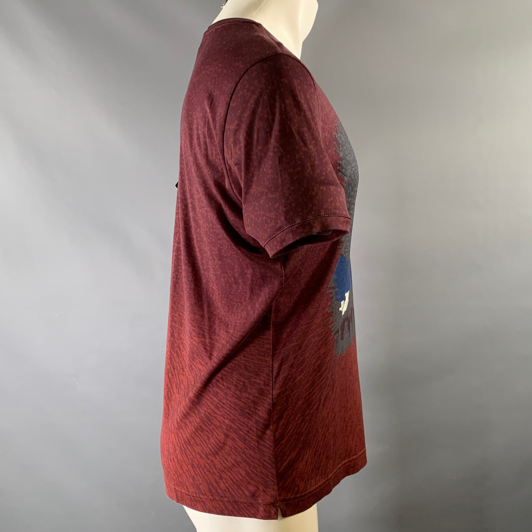 FENDI Size M Burgundy Blue Print Cotton T Shirt