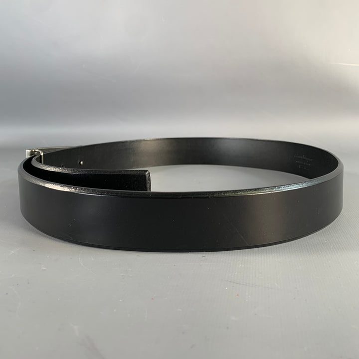 SALVATORE FERRAGAMO Size 34 Black Silver Leather Belt