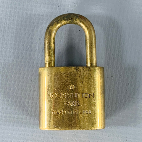 LOUIS VUITTON 300 Gold Metal Padlock & Key