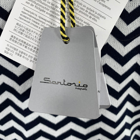 SARTORIO Polo en coton blanc et bleu marine à chevrons et boutons, taille M