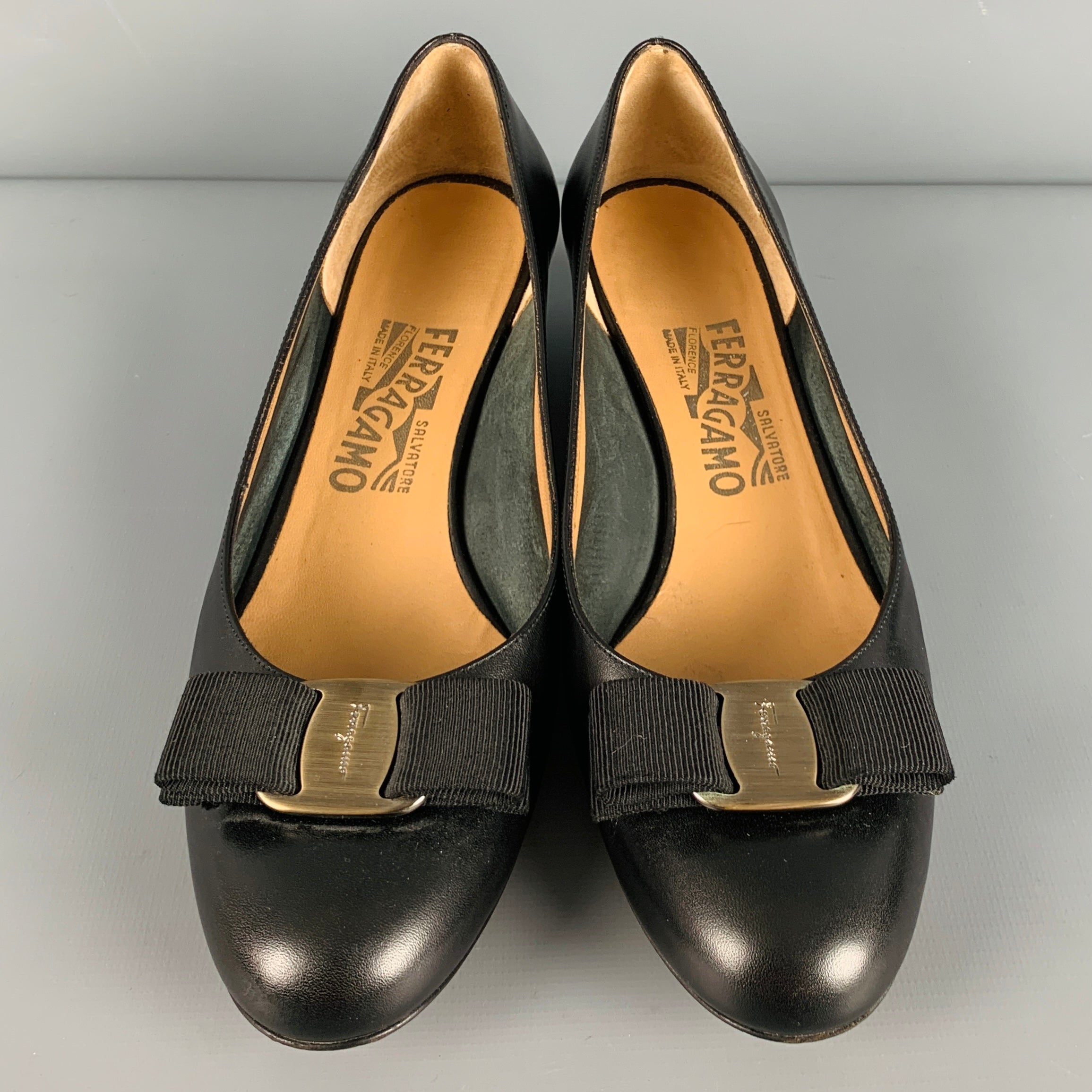 SALVATORE FERRAGAMO Size 7 Black Leather Bow Kitten Heels