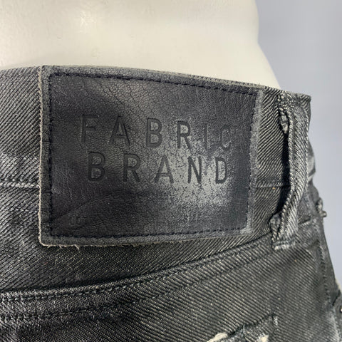 Marque : FABRIC BRAND & Co. Jean en denim selvedge noir, taille 34, braguette boutonnée
