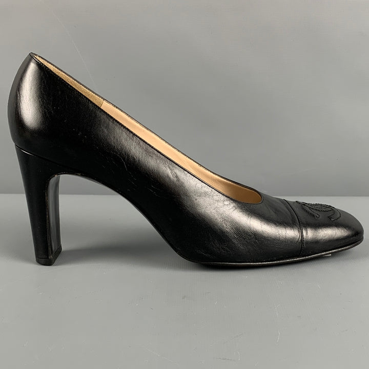 CHANEL Size 8 Black Leather Logo Classic Chunky Heel Pumps