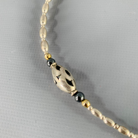 Collier vintage en métal, perles bleues et dorées, fermeture crochet et œillet