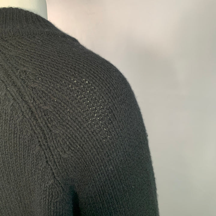 THE ROW Size L Black Cashmere Knit Raglan Sleeves Crew Neck Sweater