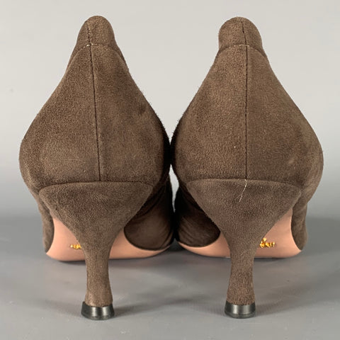 PRADA Size 8.5 Grey Ruched Kitten Heels Pumps