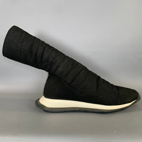 DRKSHDW Size 9 Black White Fabric Pull On Boots