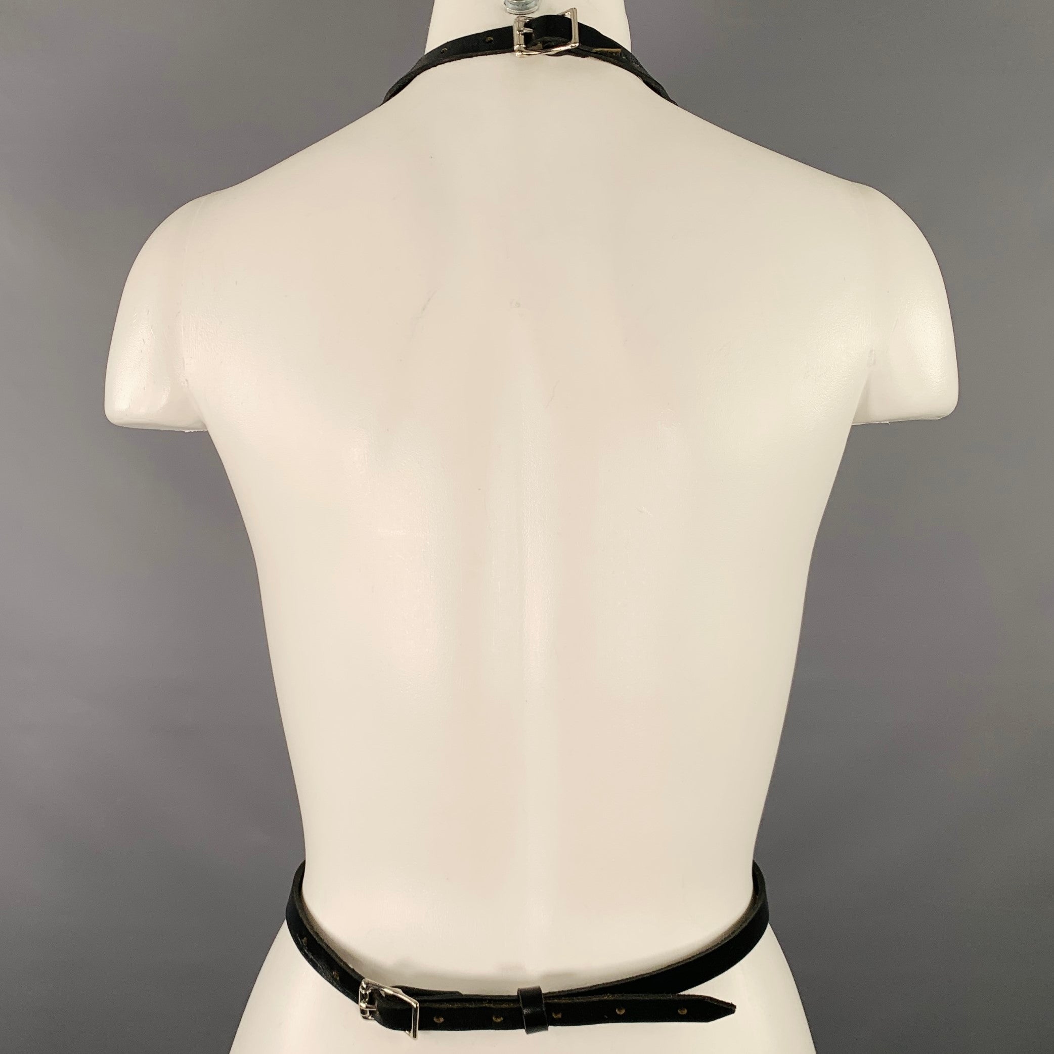 ZANA BAYNE Size XS Black Studded Leather Harness – Sui Generis