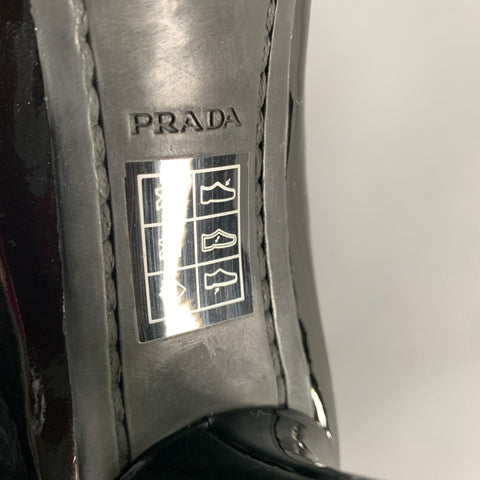 PRADA Size 8 Black Patent Leather Shiny Patent Pumps