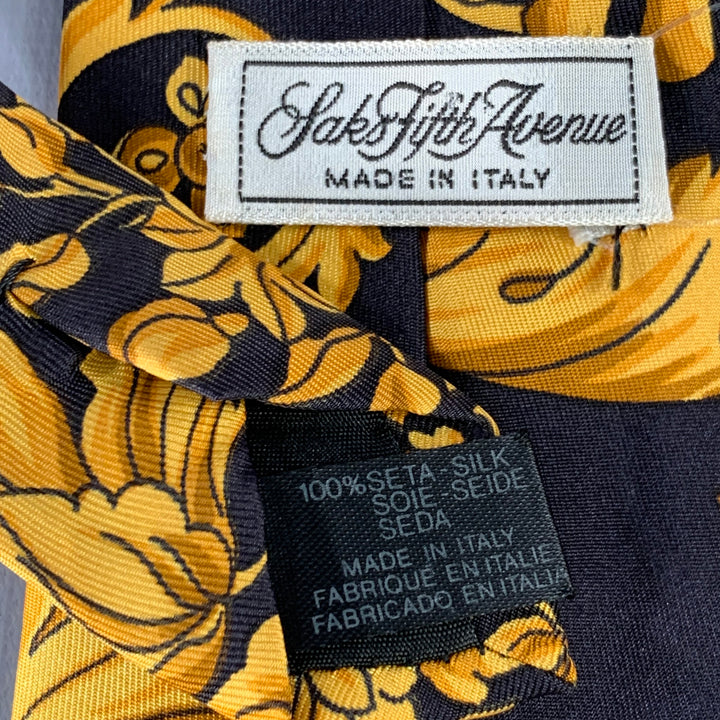 SAKS FIFTH AVENUE Black Gold Baroque Silk Tie