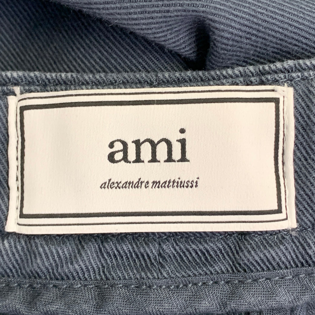 AMI by ALEXANDRE MATTIUSSI Size M Blue Cotton Pleated Button Fly Casual Pants