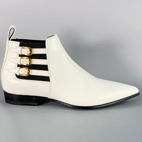 GUCCI Size 7.5 White Black Gold Leather Pointed Toe Pull On Ankle Boots
