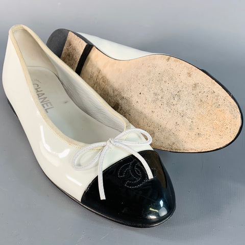 CHANEL Size 9 White Black Color Block Patent Leather Ballet Bow Flats