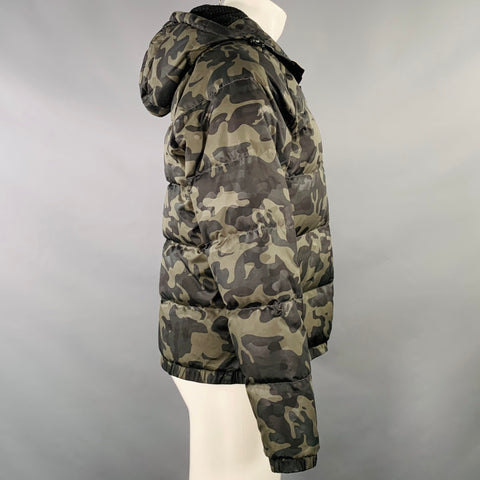 BANANA REPUBLIC Taille M Vert Marron Camouflage Polyester Manteau matelassé