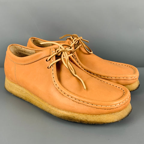 CLARKS Size 8.5 Tan Leather Moccasin Lace-Up Shoes