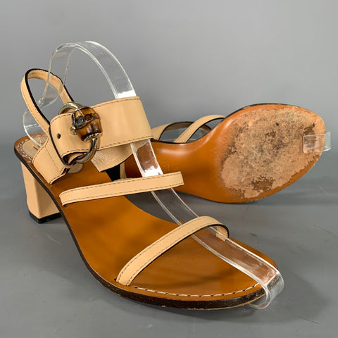 GUCCI Size 8.5 Tan Brown Leather Logo Kitten Heel Sandals