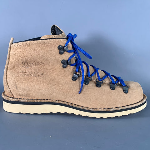 DANNER Size 9 Mountain Light Tan Blue Nubuck Lace-Up Hiking Boots