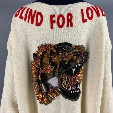 GUCCI Talla XS Bata con cinturón de rizo con cuentas, color crema, rojo y azul