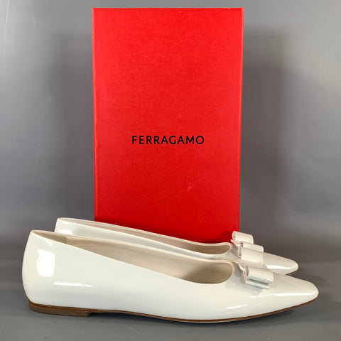 FERRAGAMO SS2020 Size 7.5 White Leather Bow Slip On Flats
