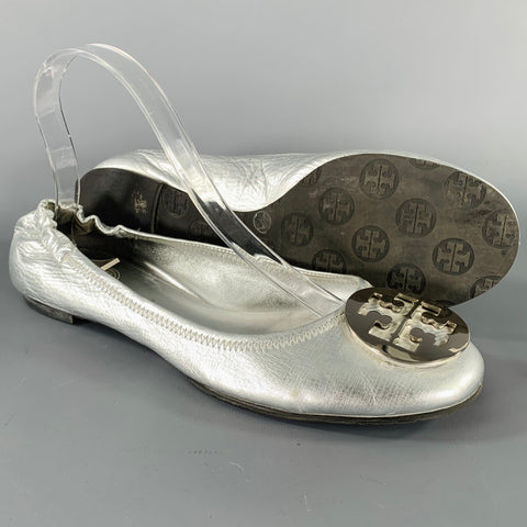 TORY BURCH Ballerines froncées en cuir argenté à logo Taille 40
