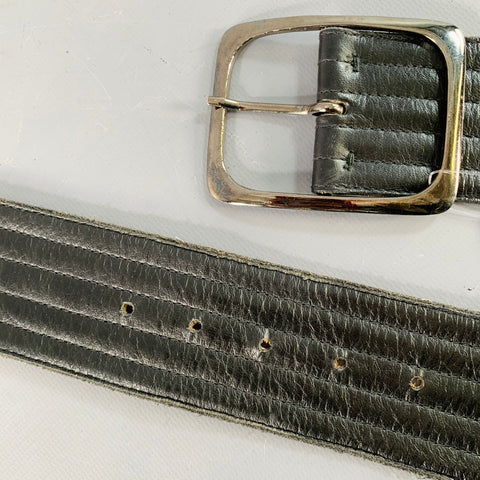 YVES SAINT LAURENT Size M Black Quilted Leather Belt